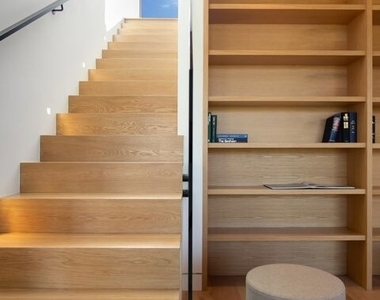 2919 Sanborn Avenue - Photo Thumbnail 37