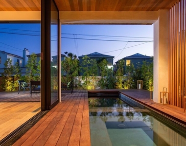 2919 Sanborn Avenue - Photo Thumbnail 23
