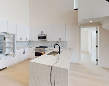 105 S Doheny Drive - Photo Thumbnail 5
