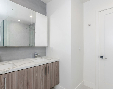 105 S Doheny Drive - Photo Thumbnail 17