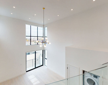 105 S Doheny Drive - Photo Thumbnail 7