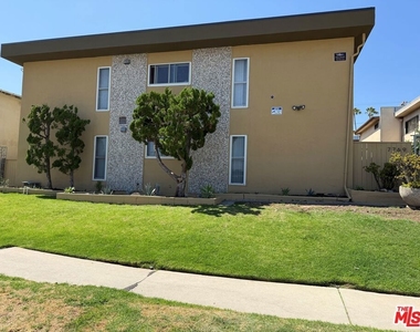 7769 Saint Bernard Street - Photo Thumbnail 4