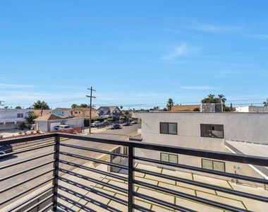 4239 Halldale Avenue - Photo Thumbnail 17
