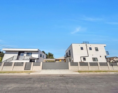 4239 Halldale Avenue - Photo Thumbnail 2