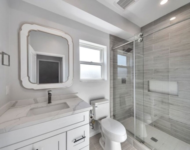 4239 Halldale Avenue - Photo Thumbnail 8
