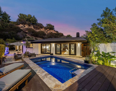 9596 Shirley Lane - Photo Thumbnail 2