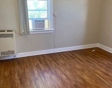 4535 W 11th Place - Photo Thumbnail 15