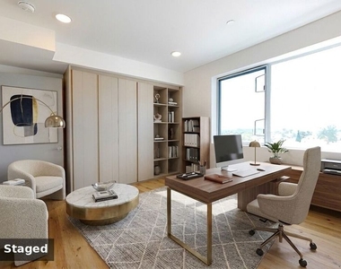 1143 Glenville Drive - Photo Thumbnail 8