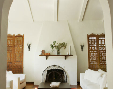 146 N La Peer Drive - Photo Thumbnail 33