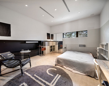 816 Seward Street - Photo Thumbnail 23