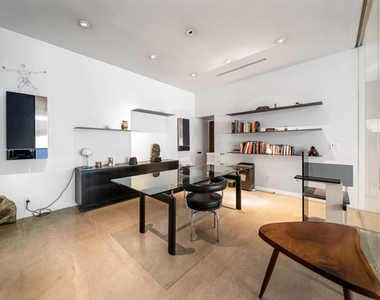 816 Seward Street - Photo Thumbnail 15