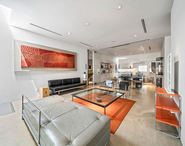 816 Seward Street - Photo Thumbnail 12