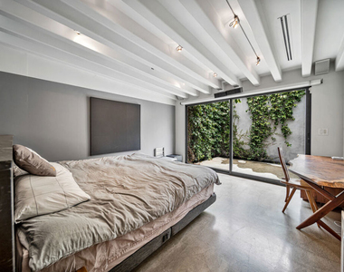 816 Seward Street - Photo Thumbnail 22