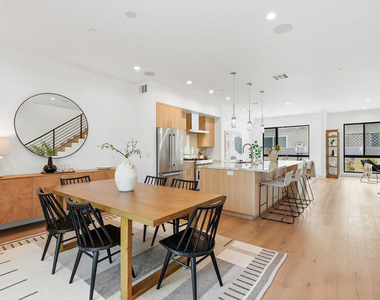4095 Sawtelle Boulevard - Photo Thumbnail 3