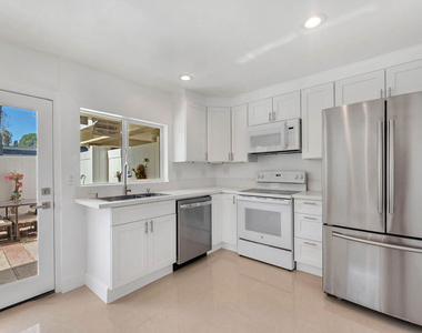 5892 Fairhaven Avenue - Photo Thumbnail 2