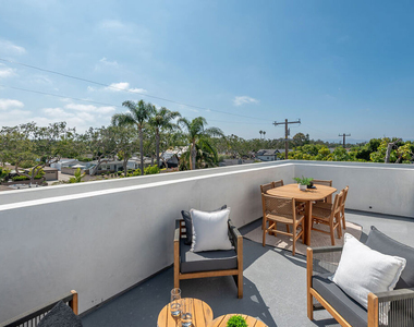 4095 Sawtelle Boulevard - Photo Thumbnail 32