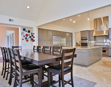14445 Mulholland Drive - Photo Thumbnail 2