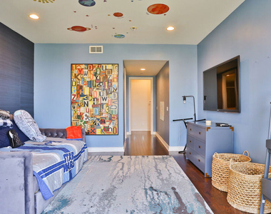 14445 Mulholland Drive - Photo Thumbnail 13