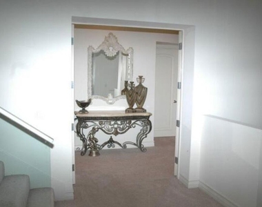 14445 Mulholland Drive - Photo Thumbnail 15