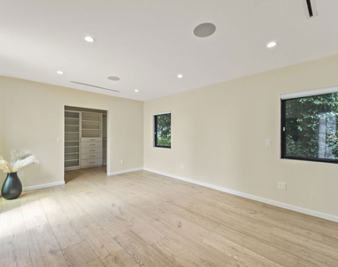 6459 Colgate Avenue - Photo Thumbnail 19
