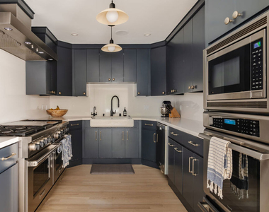 712 San Lorenzo Street - Photo Thumbnail 10