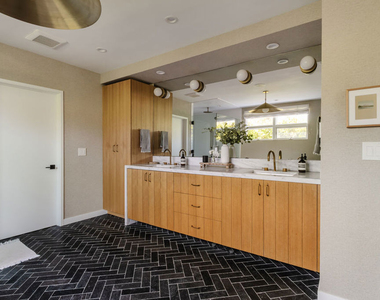 712 San Lorenzo Street - Photo Thumbnail 23