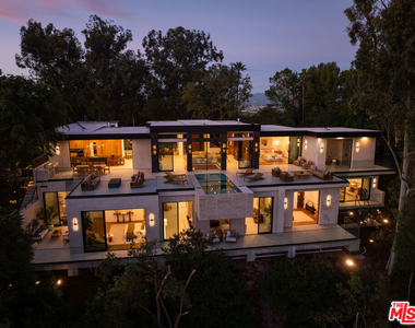 12752 Mulholland Drive - Photo Thumbnail 61