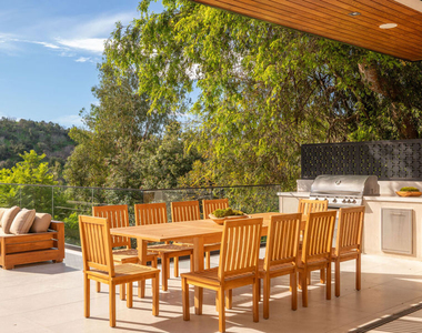 12752 Mulholland Drive - Photo Thumbnail 16