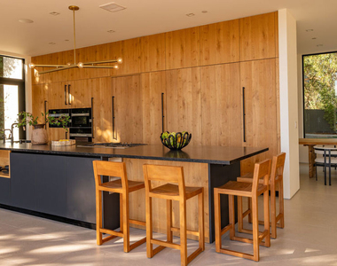 12752 Mulholland Drive - Photo Thumbnail 8