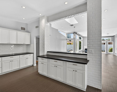 6292 Lubao Avenue - Photo Thumbnail 11