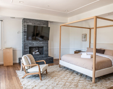 8655 Hillside Avenue - Photo Thumbnail 8