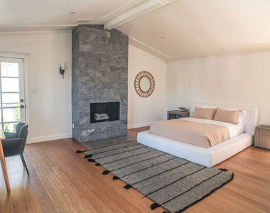 8655 Hillside Avenue - Photo Thumbnail 12
