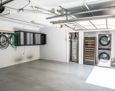 8655 Hillside Avenue - Photo Thumbnail 25