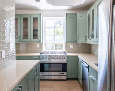 8655 Hillside Avenue - Photo Thumbnail 5