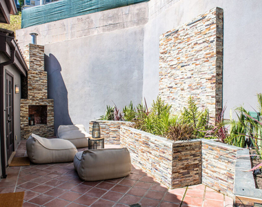 8655 Hillside Avenue - Photo Thumbnail 18