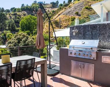 8655 Hillside Avenue - Photo Thumbnail 20
