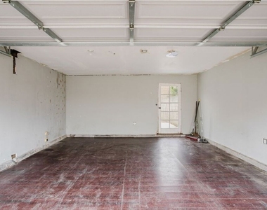 5917 Bartmus Street - Photo Thumbnail 28