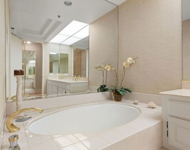 2132 Century Park Lane - Photo Thumbnail 30