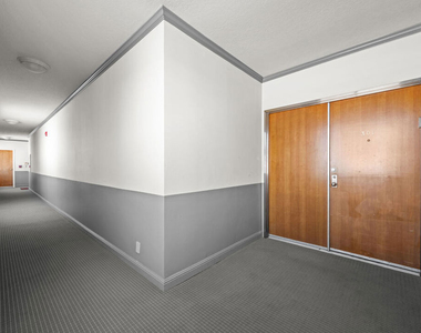106 N Croft Avenue - Photo Thumbnail 1