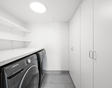 106 N Croft Avenue - Photo Thumbnail 32