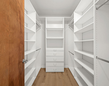 106 N Croft Avenue - Photo Thumbnail 23