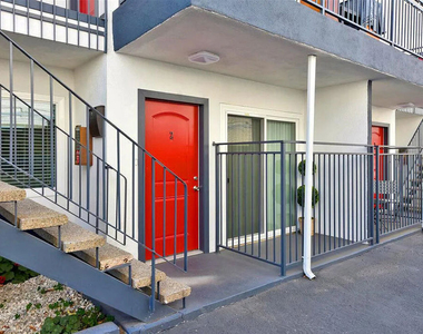 5529 Bonner Avenue - Photo Thumbnail 8