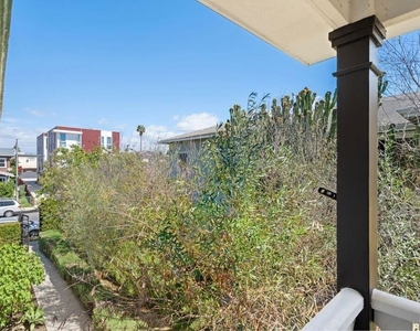 4526 St Elmo Drive - Photo Thumbnail 24