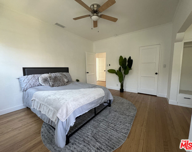 4526 St Elmo Drive - Photo Thumbnail 14