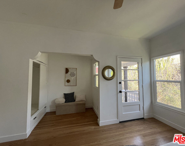 4526 St Elmo Drive - Photo Thumbnail 15