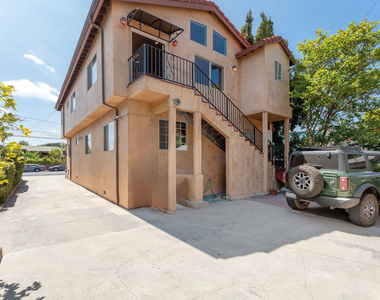 1650 Talmadge Street - Photo Thumbnail 21