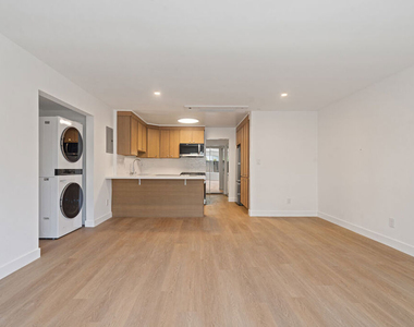 4442 Kingswell Avenue - Photo Thumbnail 7