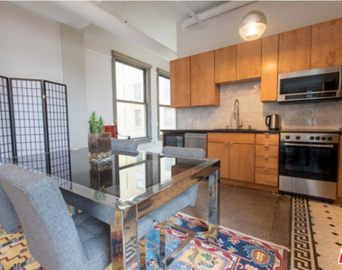 108 W 2nd Street - Photo Thumbnail 6