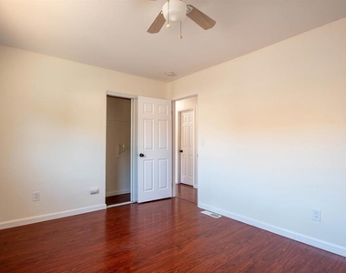 1319 Grand Ave. - Photo Thumbnail 10