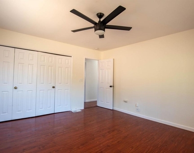 1319 Grand Ave. - Photo Thumbnail 8